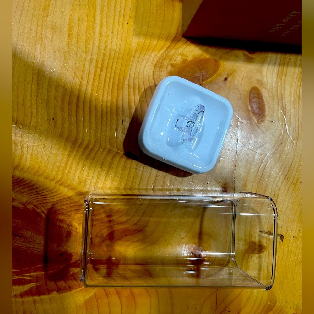 Felli Flip Tite Food Storage Container